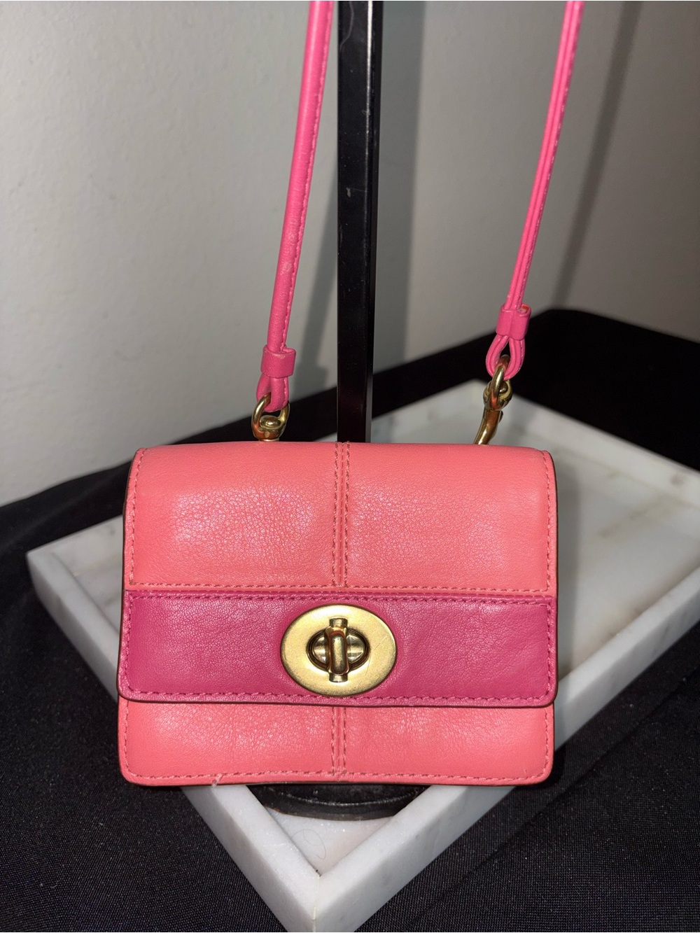 Coach Turnlock Women’s Two-Tone Pink Leather Crossbody Bag